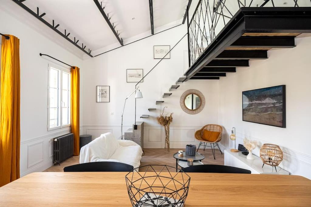 Superbe Appartement Facon Loft A 2 Pas Du Centre ! La Rochelle  Exterior foto
