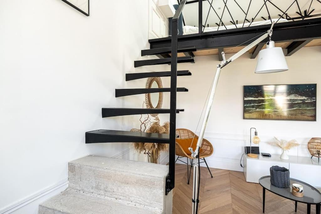 Superbe Appartement Facon Loft A 2 Pas Du Centre ! La Rochelle  Exterior foto